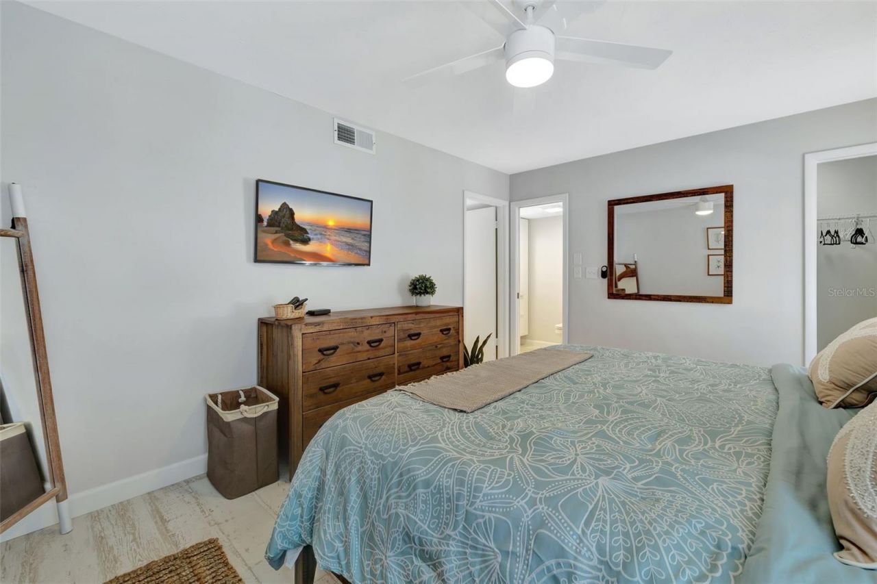 1130 W Peppertree Lane, Unit 118, Sarasota, FL 34242 Photo