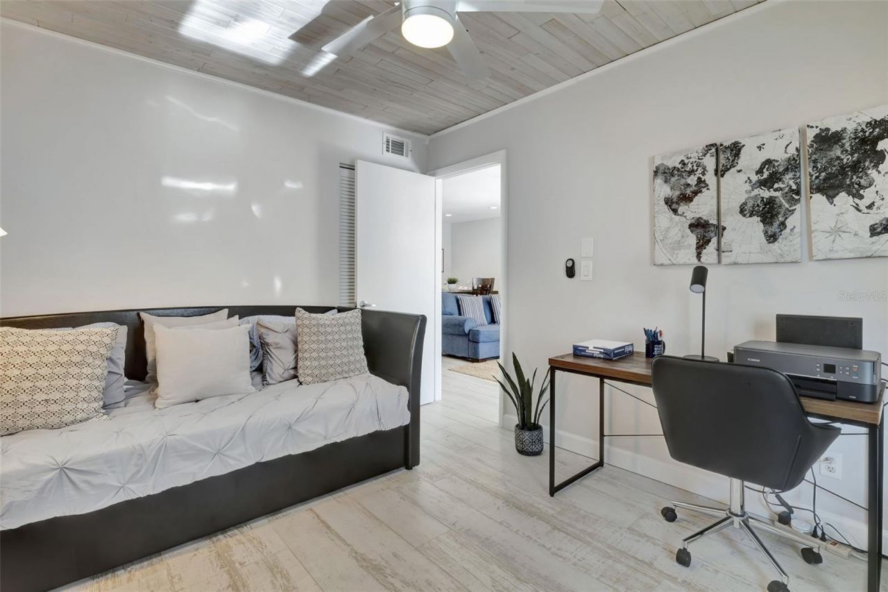 1130 W Peppertree Lane, Unit 118, Sarasota, FL 34242 Photo