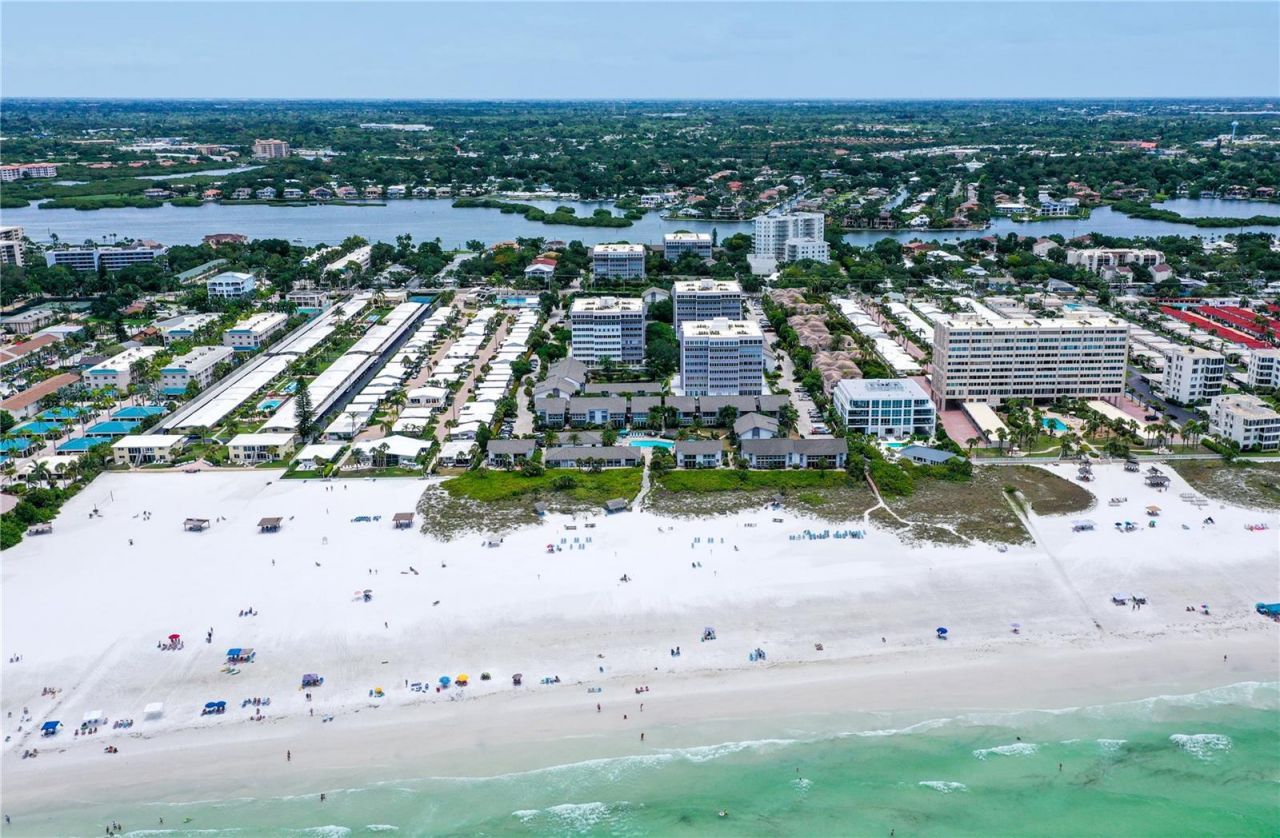 1130 W Peppertree Lane, Unit 118, Sarasota, FL 34242 Photo