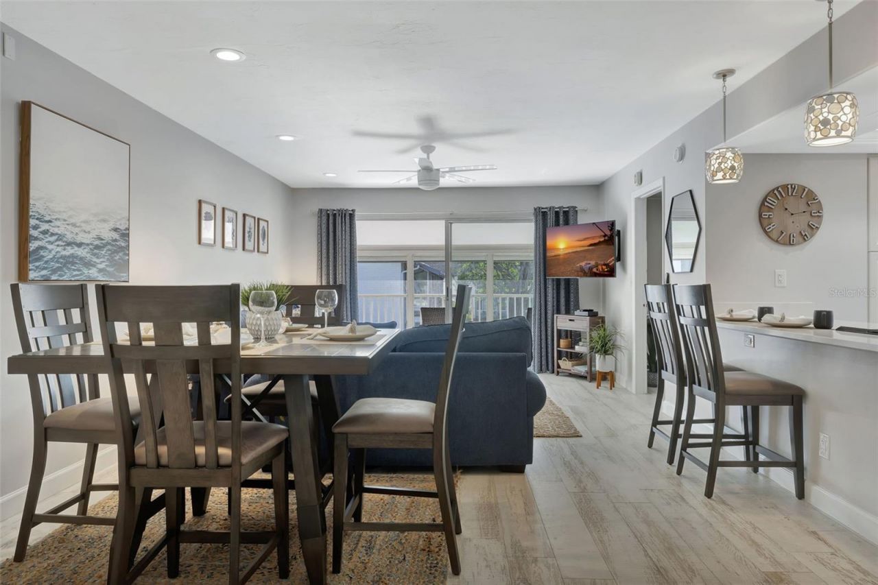 1130 W Peppertree Lane, Unit 118, Sarasota, FL 34242 Photo