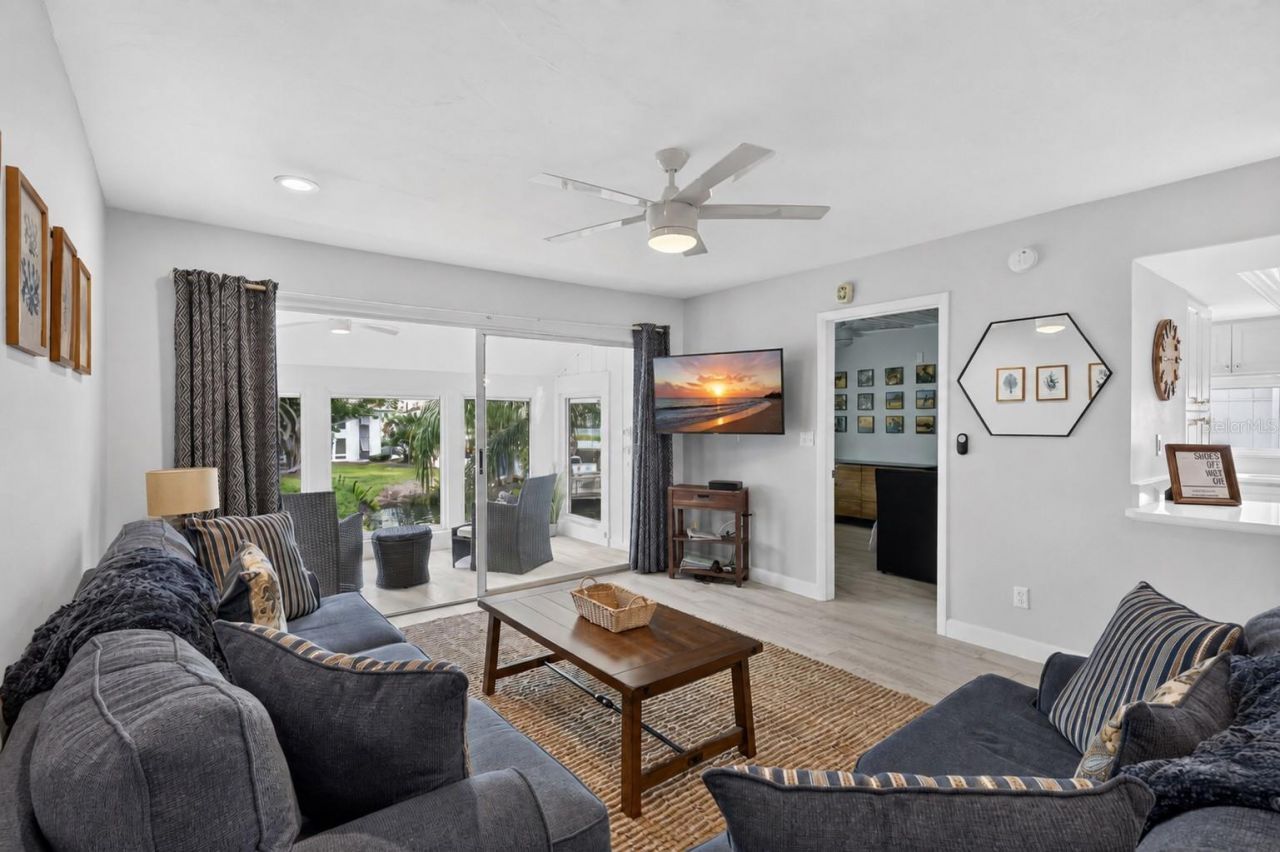 1130 W Peppertree Lane, Unit 118, Sarasota, FL 34242 Photo