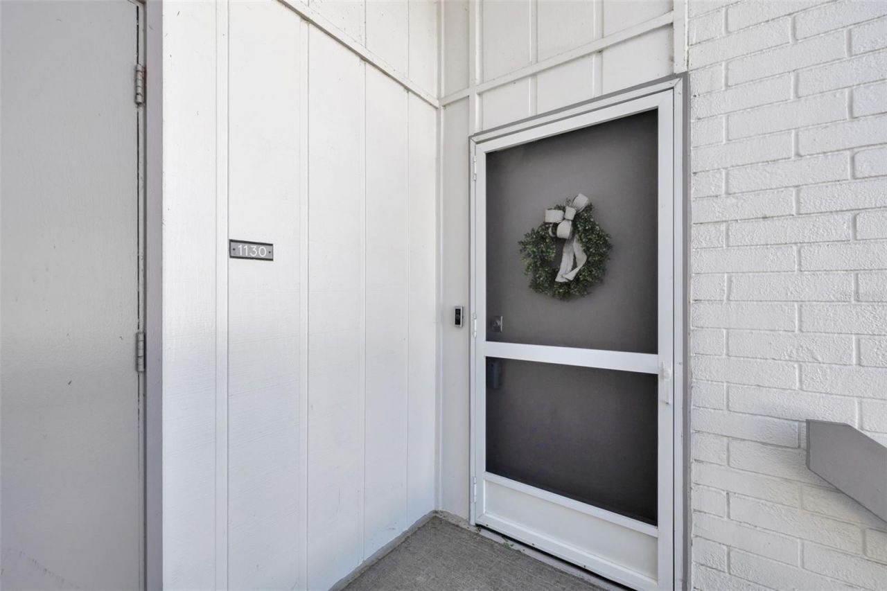 1130 W Peppertree Lane, Unit 118, Sarasota, FL 34242 Photo