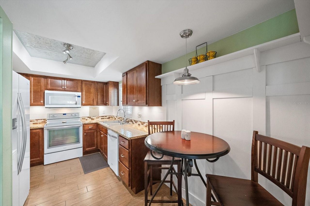 1205 56th Street W, Bradenton, FL 34209 Photo