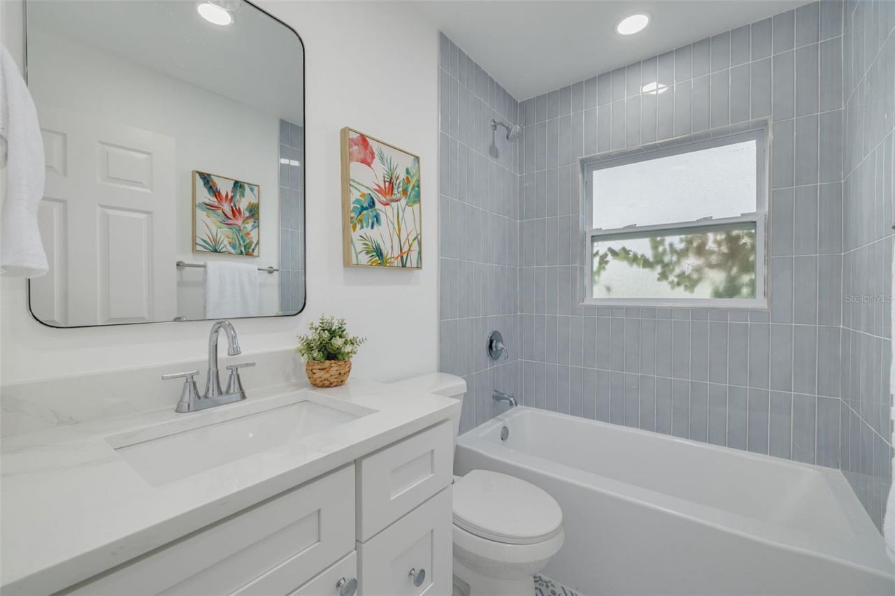5054 60th Street N, Kenneth City, FL 33709 Photo