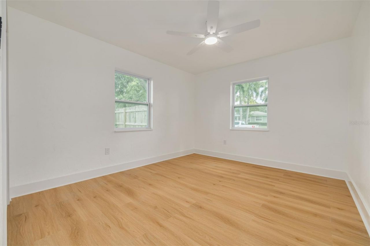 5054 60th Street N, Kenneth City, FL 33709 Photo