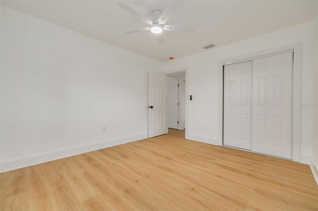5054 60th Street N, Kenneth City, FL 33709 Photo