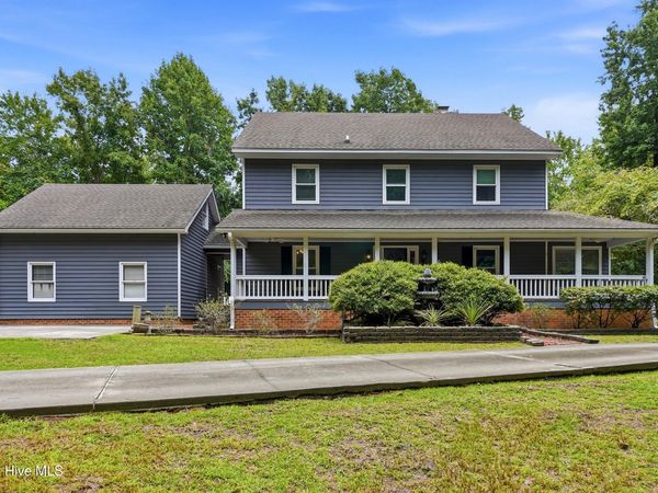 305 Grovediere Lane, Hampstead, NC 28443