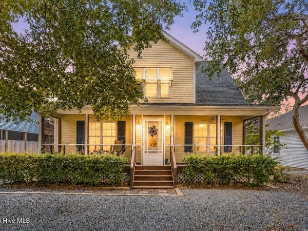 163 NW 6th Street , Oak Island, NC 28465