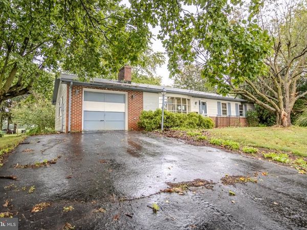 60 PINE GROVE ROAD, HANOVER, PA 17331