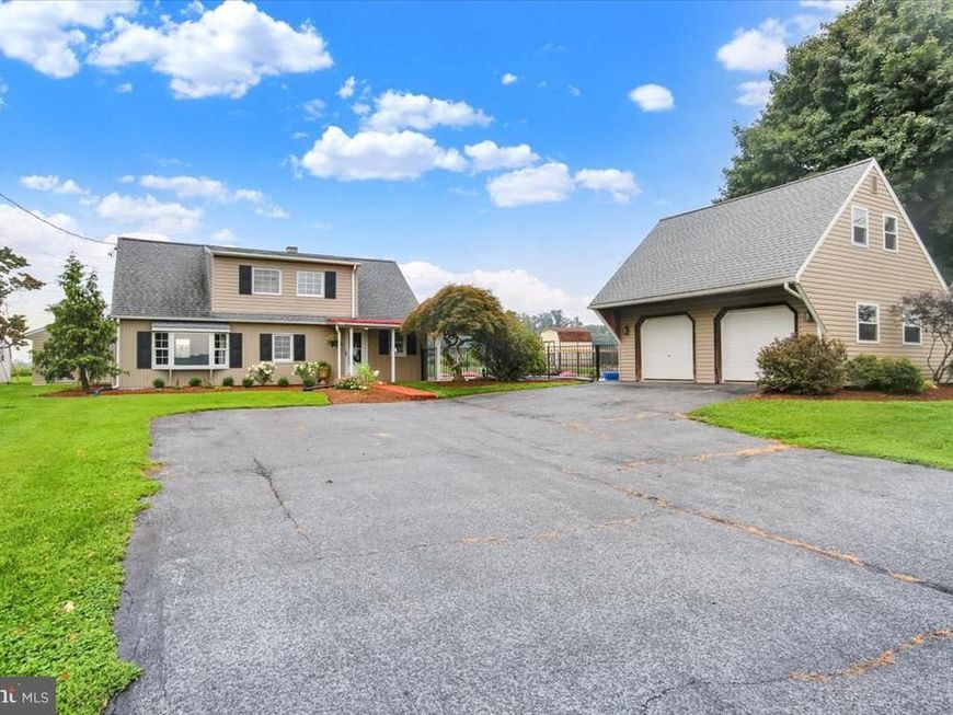 512 E Rosebud Road, Myerstown, PA 17067 Main Photo