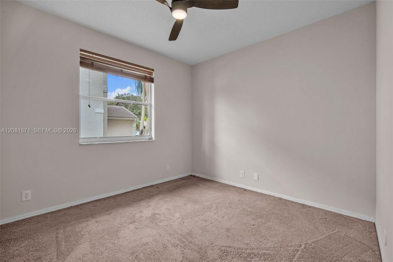 2008 NW 126th Ave , Pembroke Pines, FL 33028 Photo