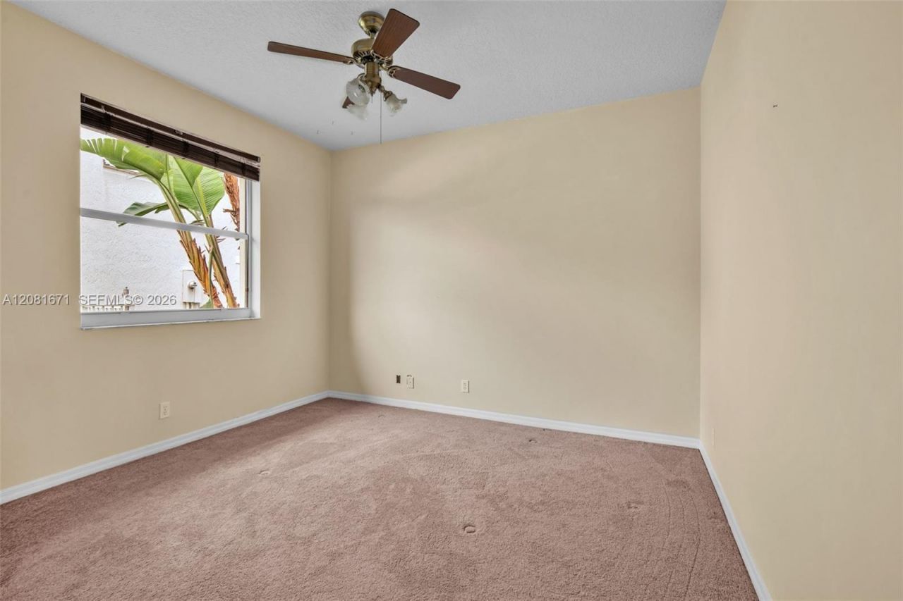 2008 NW 126th Ave , Pembroke Pines, FL 33028 Photo