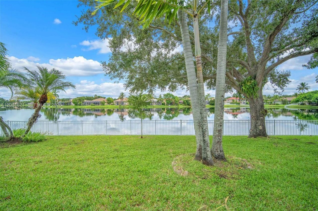 2008 NW 126th Ave , Pembroke Pines, FL 33028 Photo