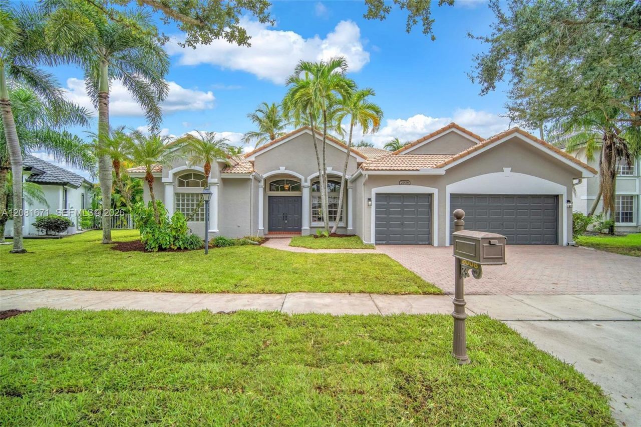 2008 NW 126th Ave , Pembroke Pines, FL 33028 Photo