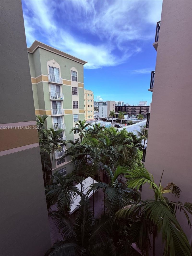 1919 Van Buren St, Unit 608A, Hollywood, FL 33020 Photo