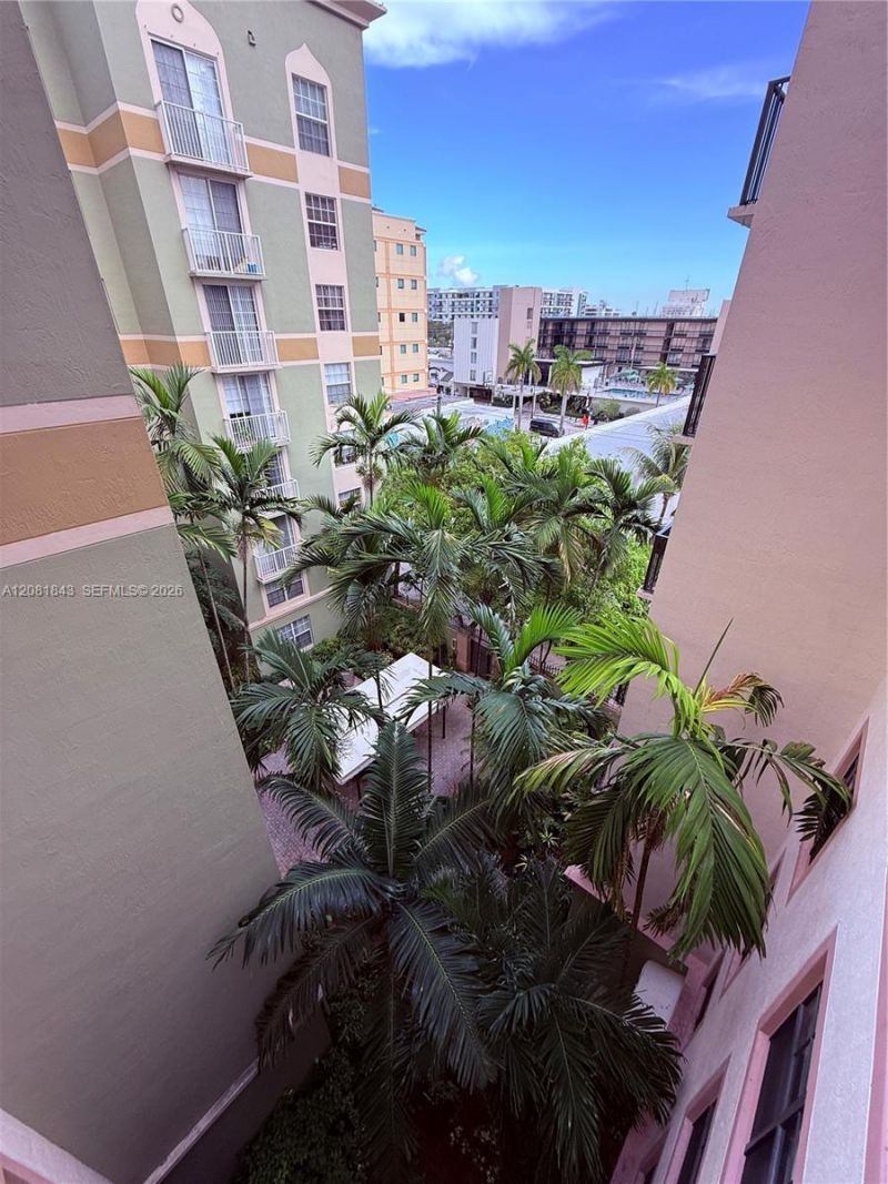 1919 Van Buren St, Unit 608A, Hollywood, FL 33020 Photo