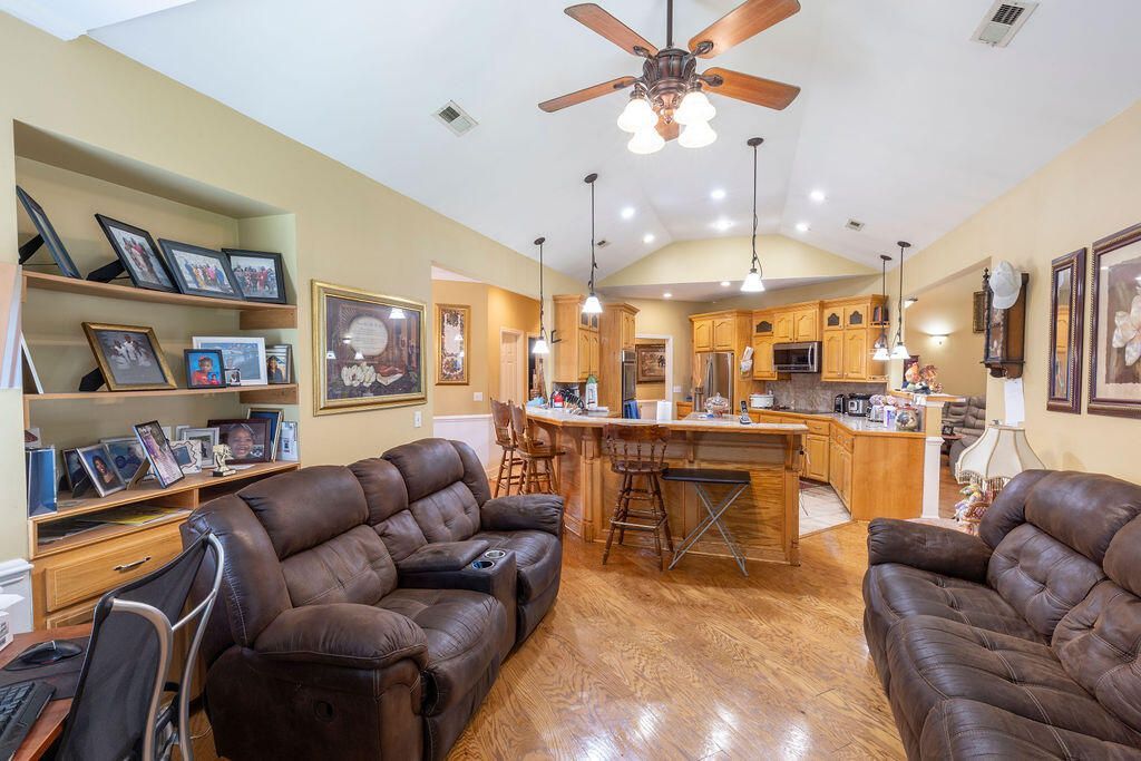 256 Rodenberry Road Photo 17