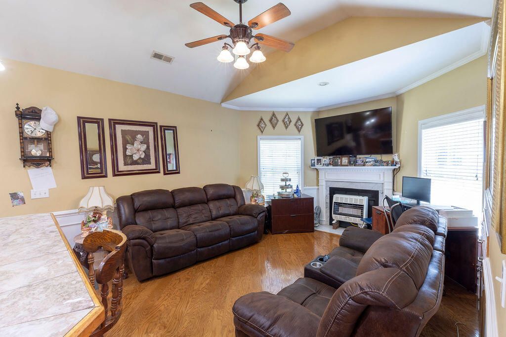 256 Rodenberry Road Photo 18