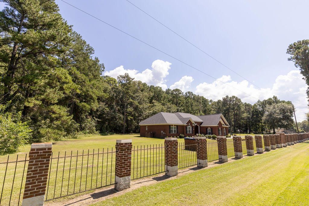 256 Rodenberry Road Photo 44
