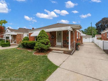 15812 Hanover Avenue, Allen Park, Mi 48101