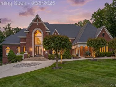 2785 Cranbrook Ridge Court, Oakland Township, Mi 48306