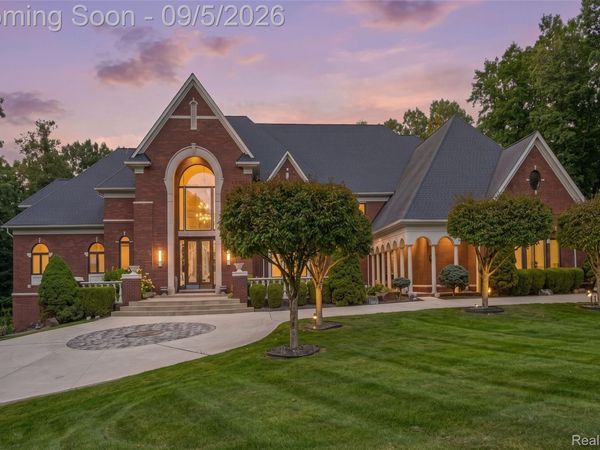 2785 Cranbrook Ridge Court, Oakland Township, Mi 48306