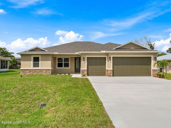 2171 Fallon Boulevard NE, Palm Bay, FL 32907