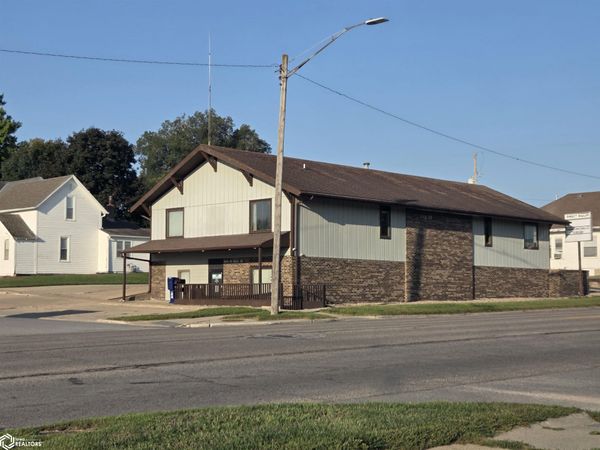322 E 6Th Street, Carroll, IA 51401