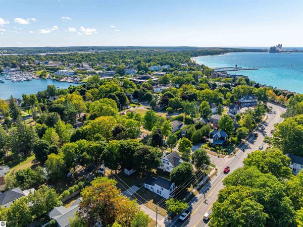 204 Petoskey Avenue, Charlevoix, MI 49720