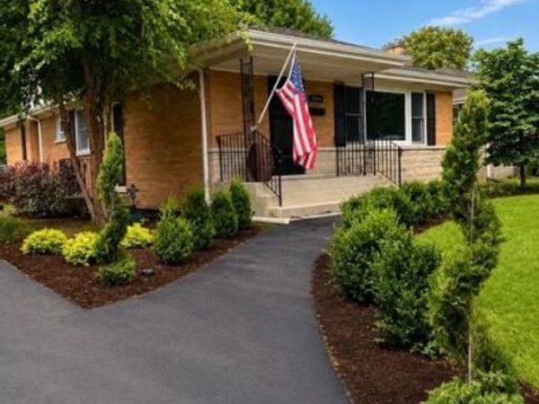 8124 Monroe Avenue , Munster, IN 46321