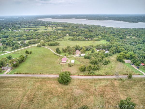 32855 Long Bay Road , Wagoner, OK 74467
