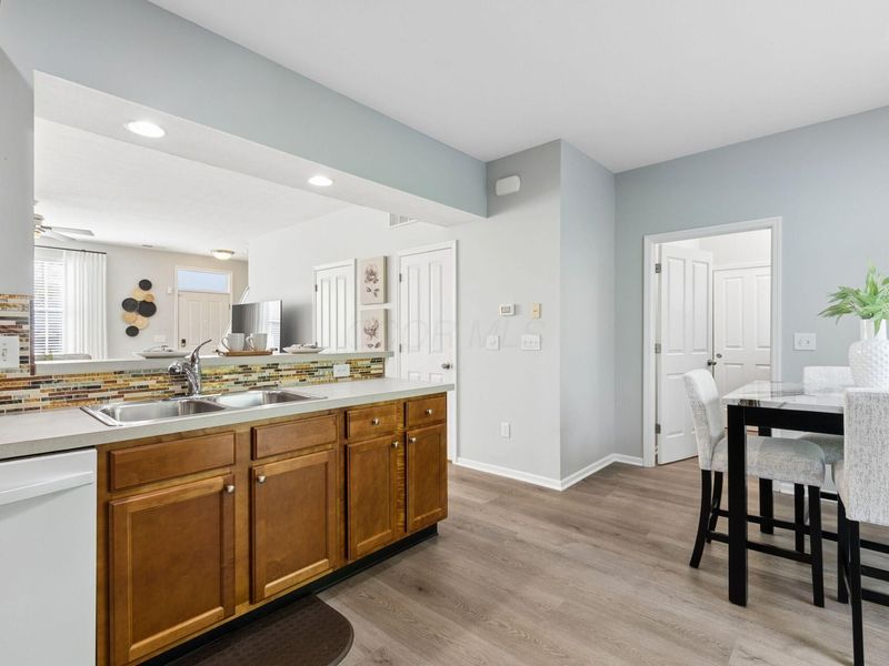 1836 Epic Way, Unit 38, Grove City, OH 43123 Photo 12