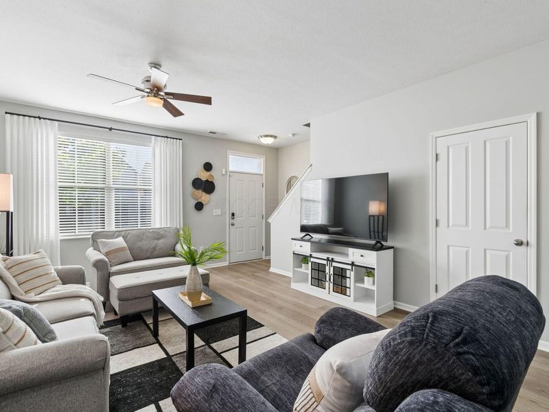 1836 Epic Way, Unit 38, Grove City, OH 43123 Photo 7