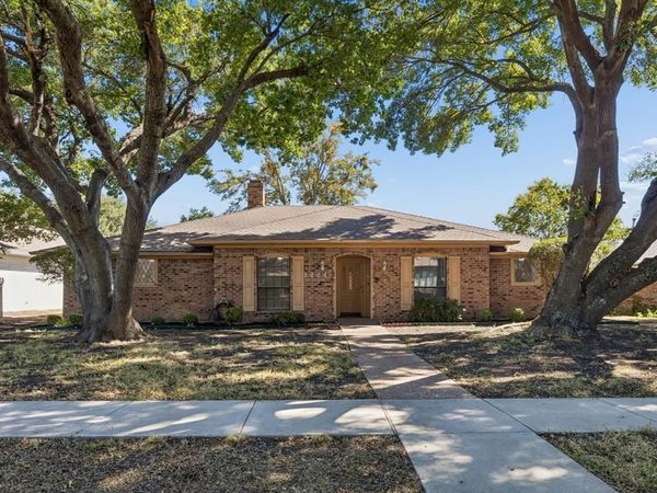 2206 Blue Cypress Drive , Richardson, TX 75082