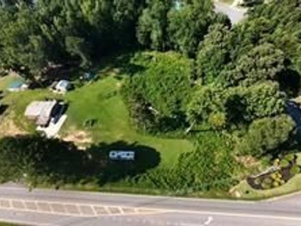 4060 Jot Em Down Road , Cumming, GA 30028