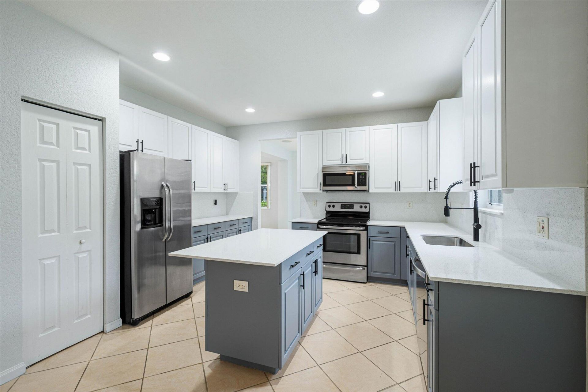 890 Hawthorn Terrace, Weston, FL 33327 Photo