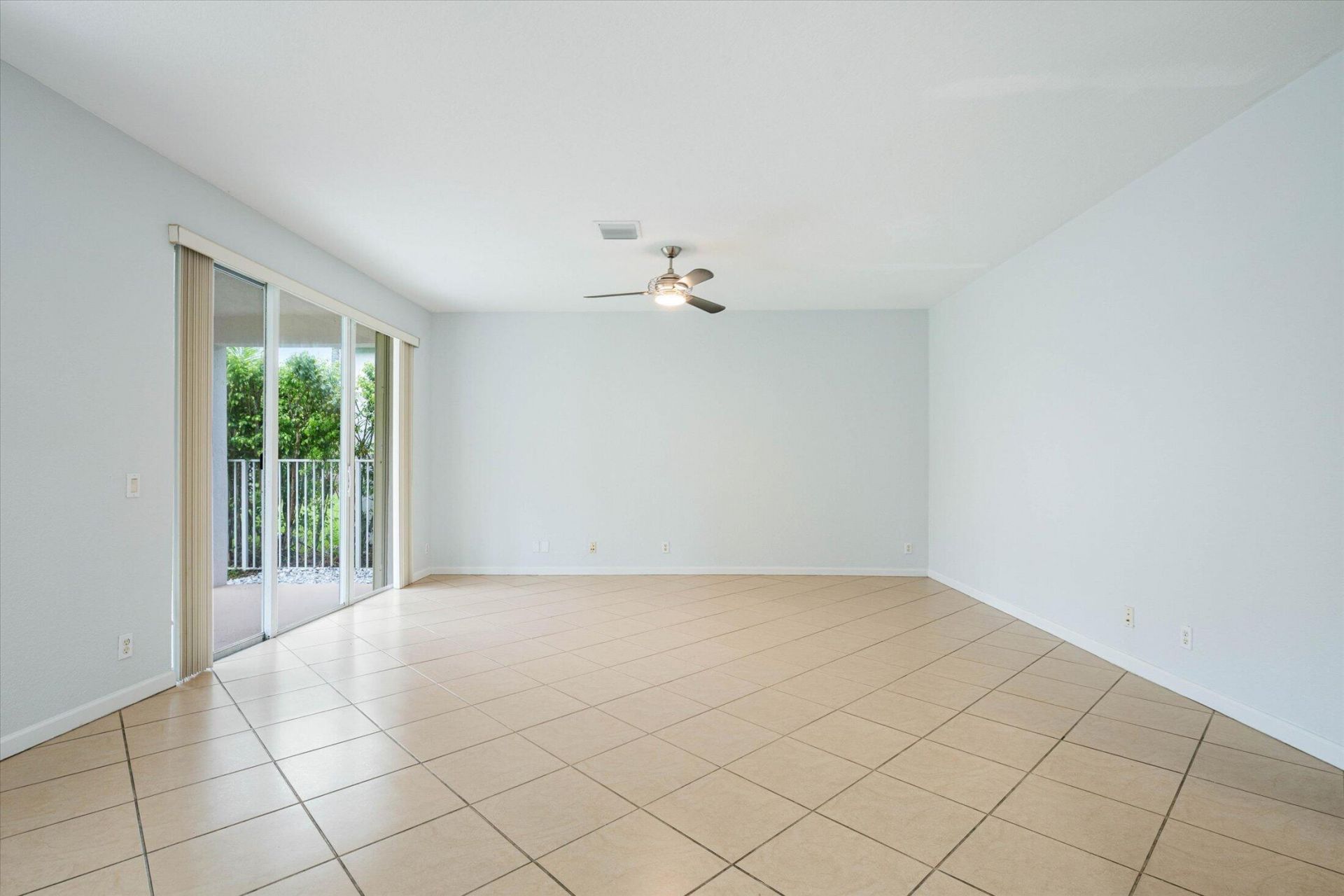 890 Hawthorn Terrace, Weston, FL 33327 Photo
