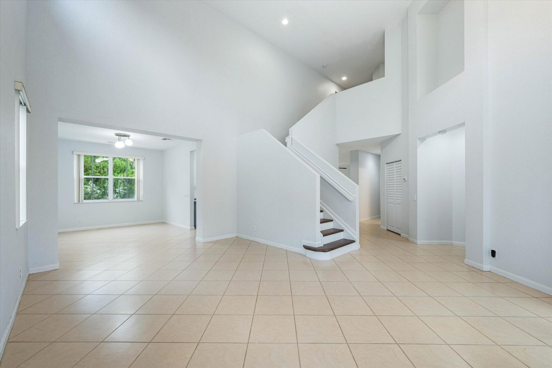 890 Hawthorn Terrace, Weston, FL 33327 Photo