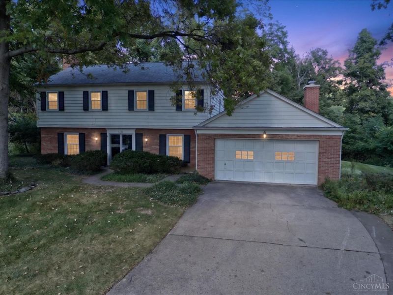 6402 Westover Circle, Sycamore Township, OH 45236 Photo 2