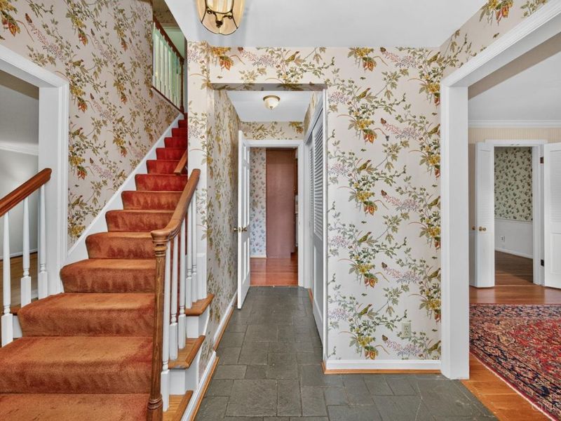 6402 Westover Circle, Sycamore Township, OH 45236 Photo 4