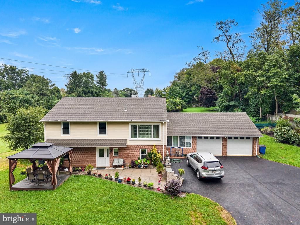 159 PLANEBROOK ROAD , MALVERN, PA 19355