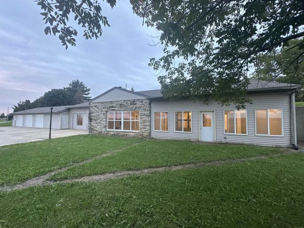 17289 County Rd D62, Monticello, IA 52310