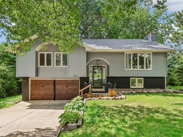 2377 SE 13th Street, West Des Moines, IA 50265