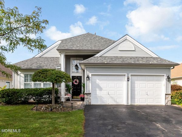 3 Gascony Circle, Manchester, NJ 08759