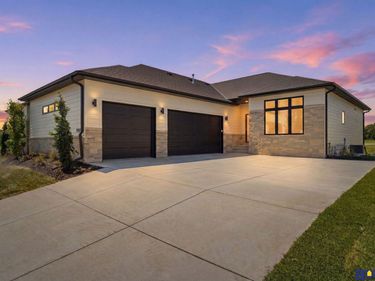 9207 Triana Lane, Lincoln, NE 68520
