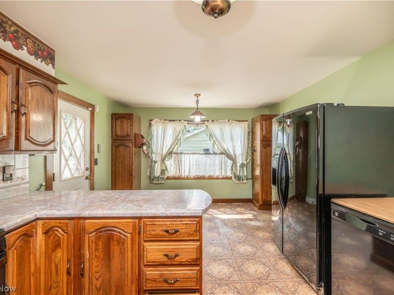 644 Southern Boulevard NW, Warren, OH 44485 Photo 9