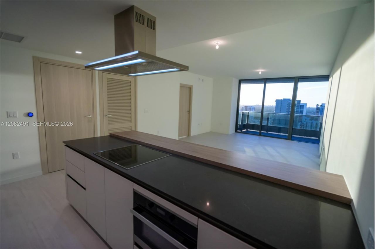 1000 Brickell Plaza , Unit 2406, Miami, FL 33131 Photo
