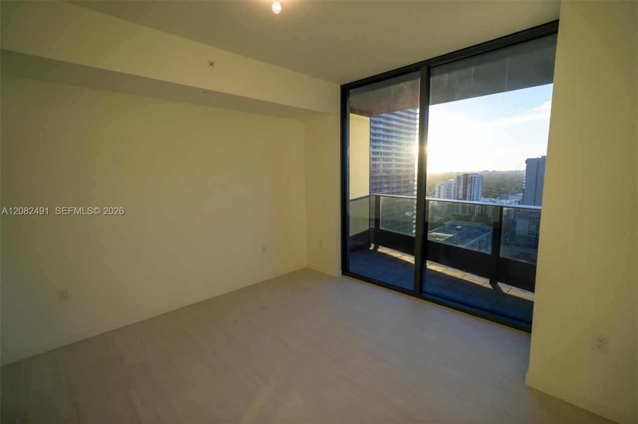 1000 Brickell Plaza , Unit 2406, Miami, FL 33131 Photo