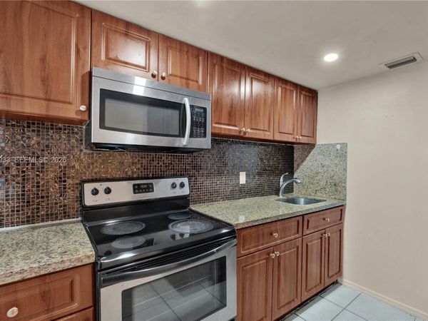 2145 SW 7th St, Unit 3, Miami, FL 33135