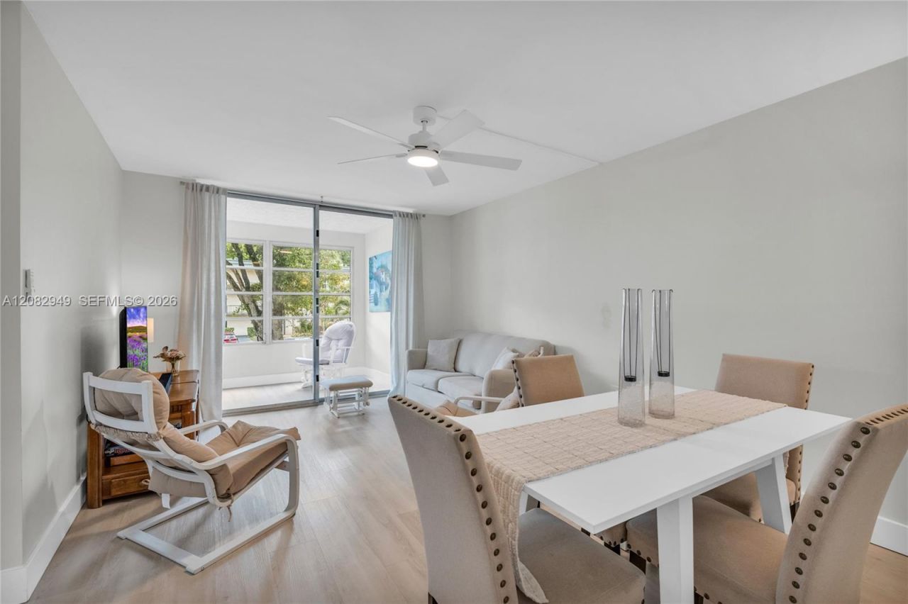9091 Lime Bay Blvd, Unit 211, Tamarac, FL 33321 Photo